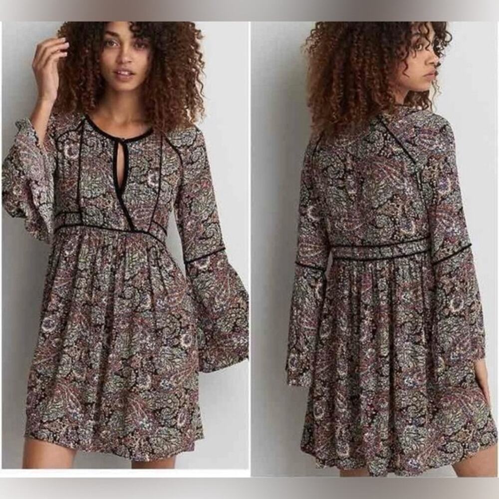 American Eagle Multicolor Paisley Velvet Lined Bell Sleeve Mini Dress Size Small